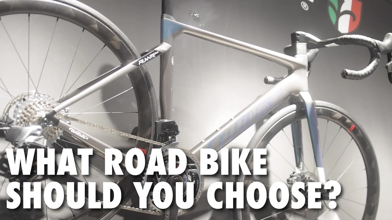 HOW TO CHOOSE YOUR FIRST ROAD BIKE