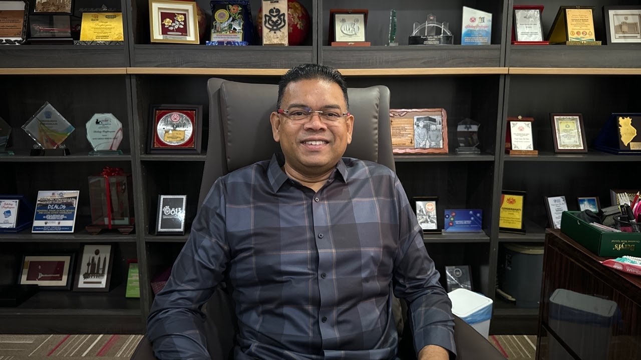 LIVE : TIME UMNO, KECOH. SEKALI TOP 5 BERSATU TAK DIPERTANDINGKAN DIAM SERIBU BAHASA