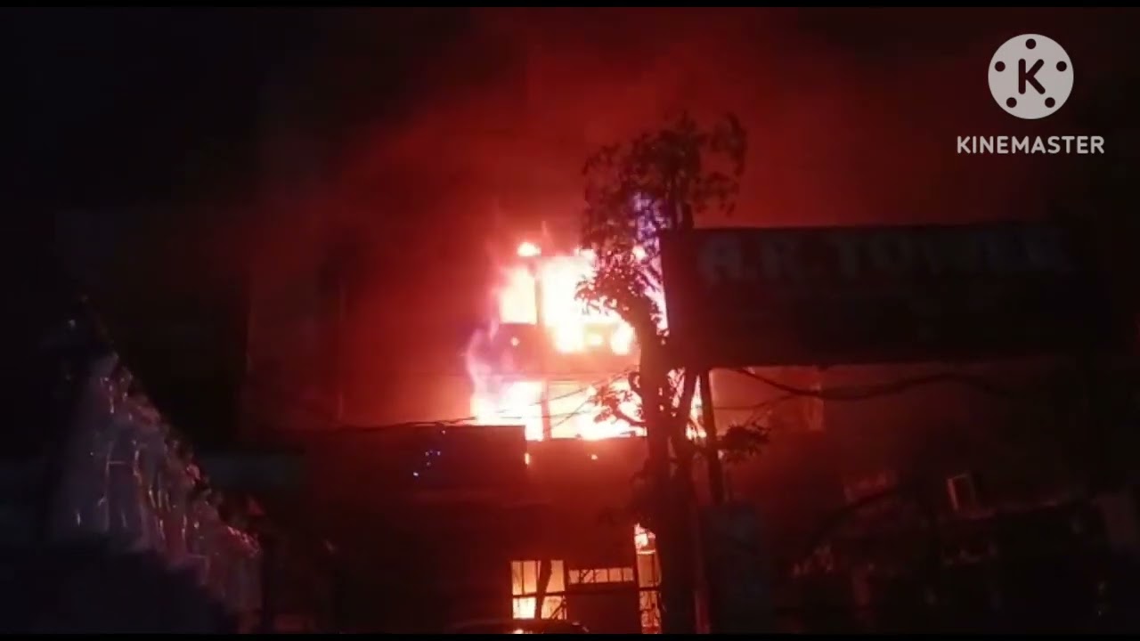 #Kanpur Humraaz market mein Aag lagne se Bhari nuksan
