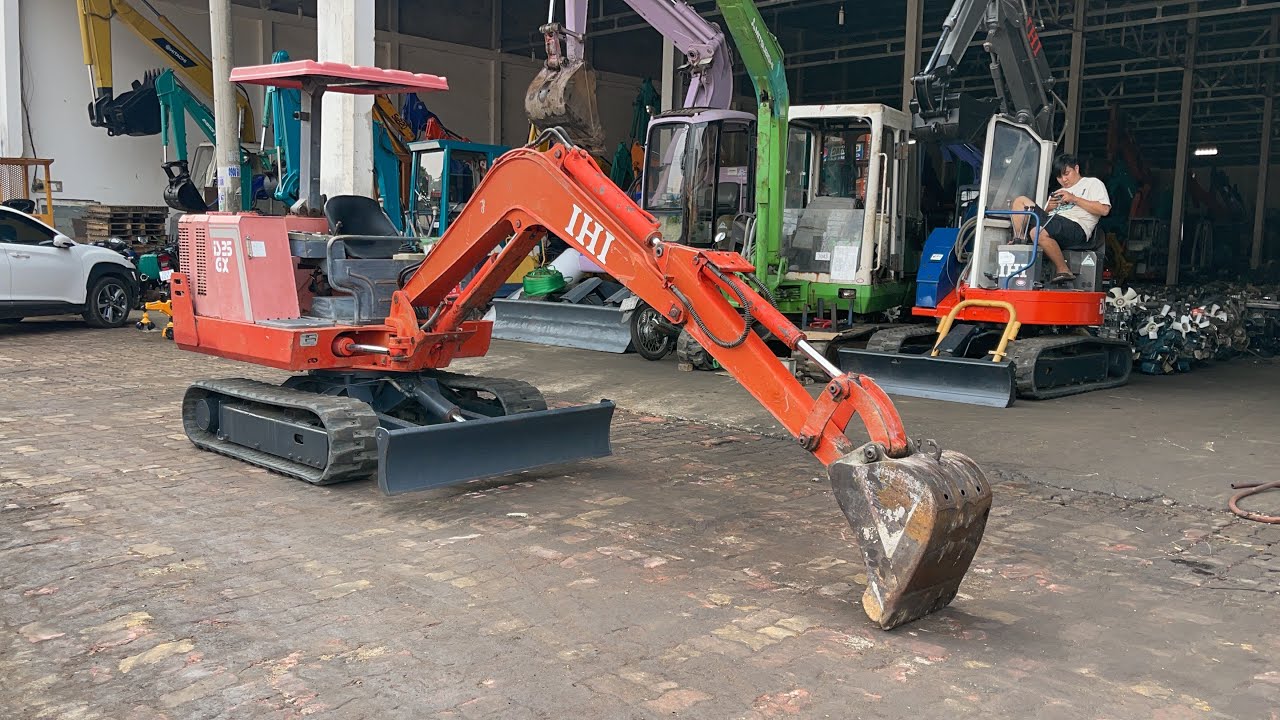 Xe Múc Mini Ihi Is25 Cần Dài Tại  Cửa Hàng Nông Ngư Cơ Nguyễn Văn Châu