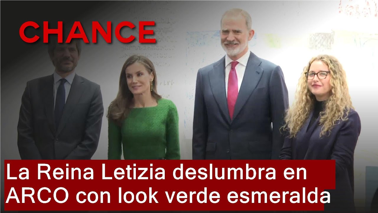 La Reina Letizia reedita en ARCO el espectacular look verde esmeralda