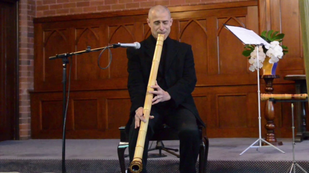 Riley  Lee plays San'ya / Mountain Valley on 3.6 shakuhachi bamboo flute. 尺八