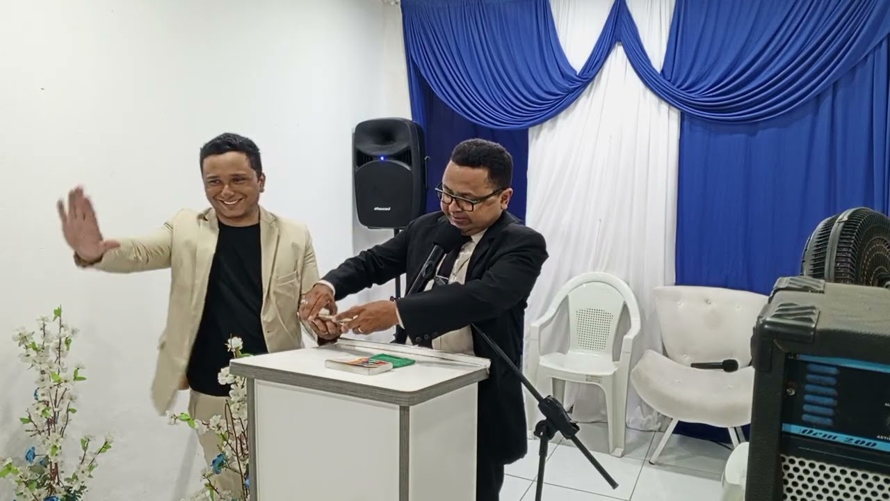 Missionária Gleiciane: culto de santa ceia completo