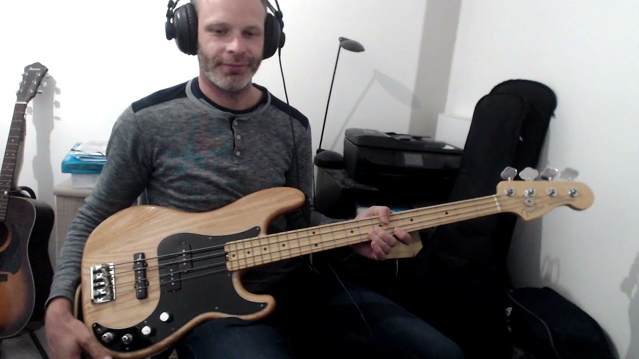 MxPx Can't Keep Waiting -  bass Cover