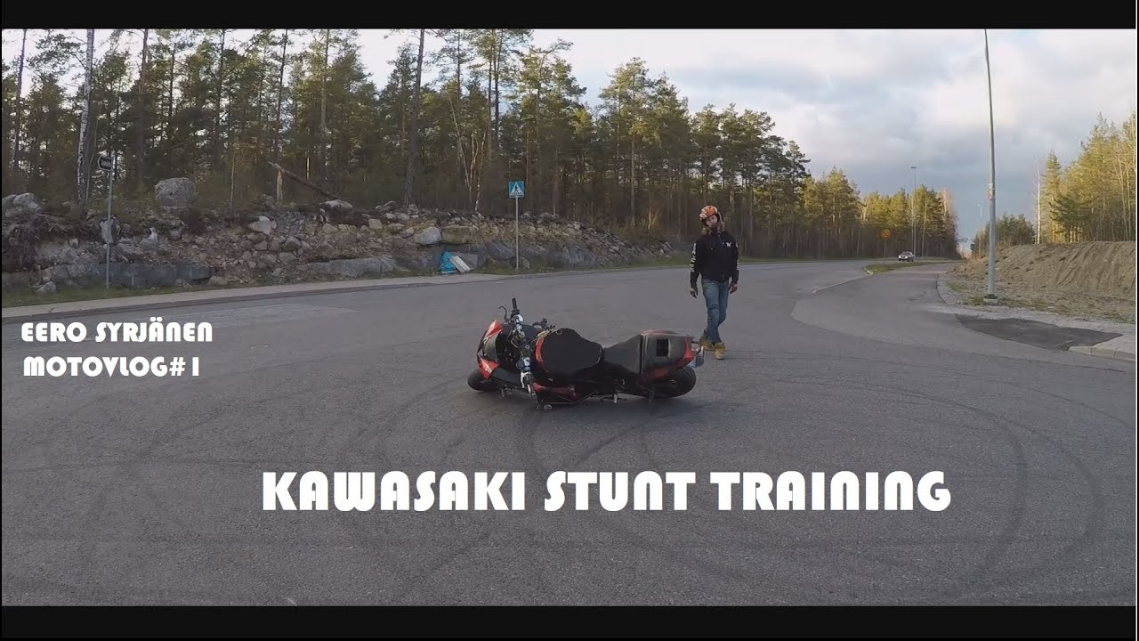 MOTOVLOG #1 : Kawasaki stunt training