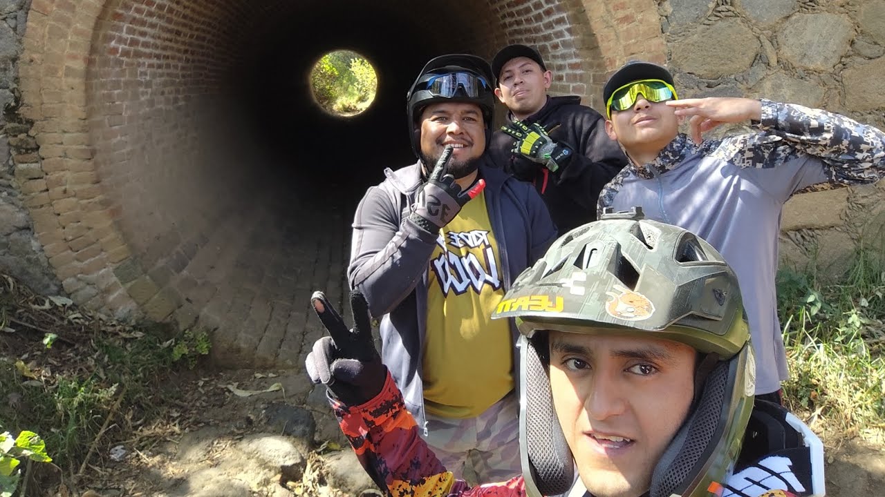 Rodando MTB por  IXTAPALUCA.. primer clip largo ! 