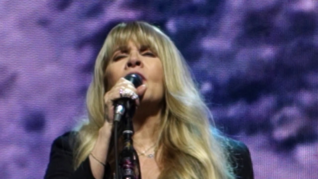 17. Stevie Nicks - Rhiannon (08.11.2017)