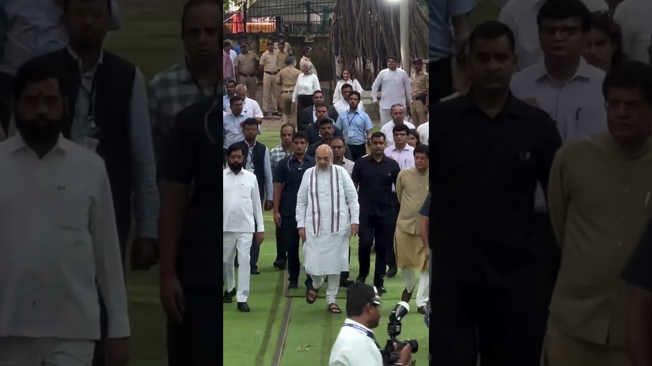Home Minister Amit Shah arrives for funeral of Ratan Tata. #ratantata #ratan #tata #amitshah #viral