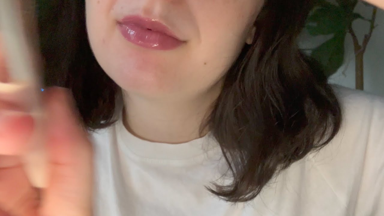 ASMR | Старшая сестра заботится о твоей коже и макияже! (тихо)
