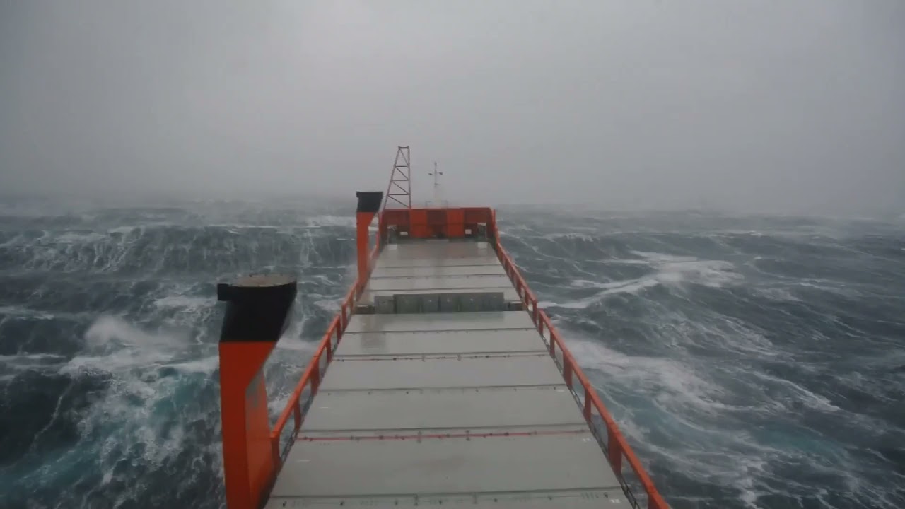 Шторм. Норвежское море. Ship in storm. Norwegian Sea. Heavy lift ship.
