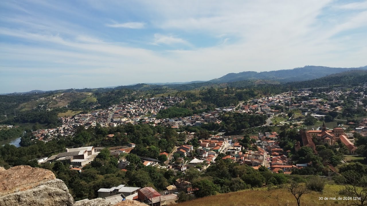 MORRO DO CAPUAVA EM PIRAPORA DO BOM JESUS - SP