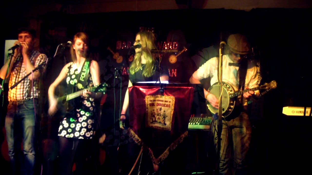 Nothing Compared to Her (Live) - Folkus