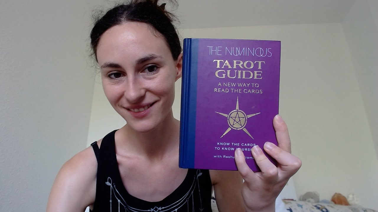 The Numinous Tarot Guide, un livre qui ancre le tarot dans notre quotidien ! ( review )