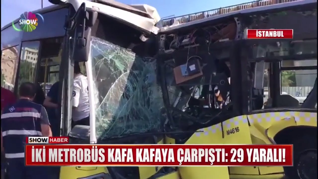 İki metrobüs kafa kafaya çarpıştı