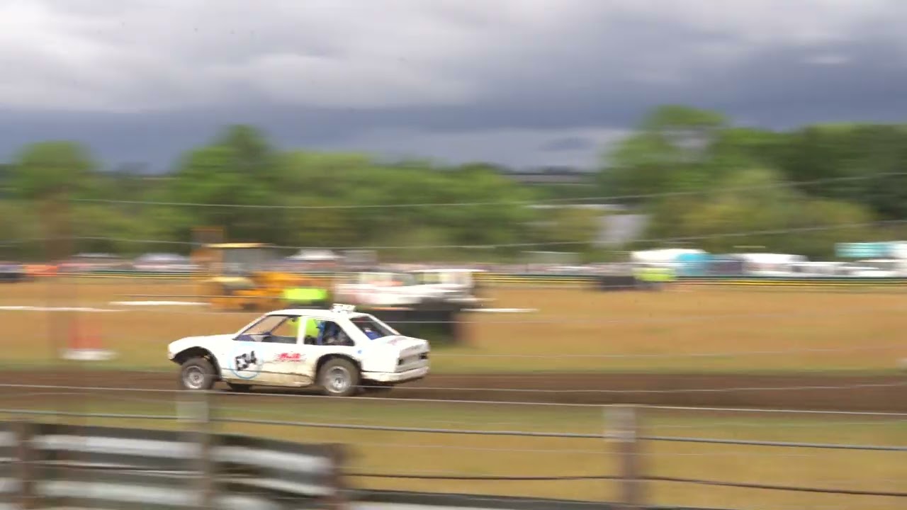 Evesham Autograss - 6-7-25 Alf Cope Memorial - Class 3 Heat 1 Race 1