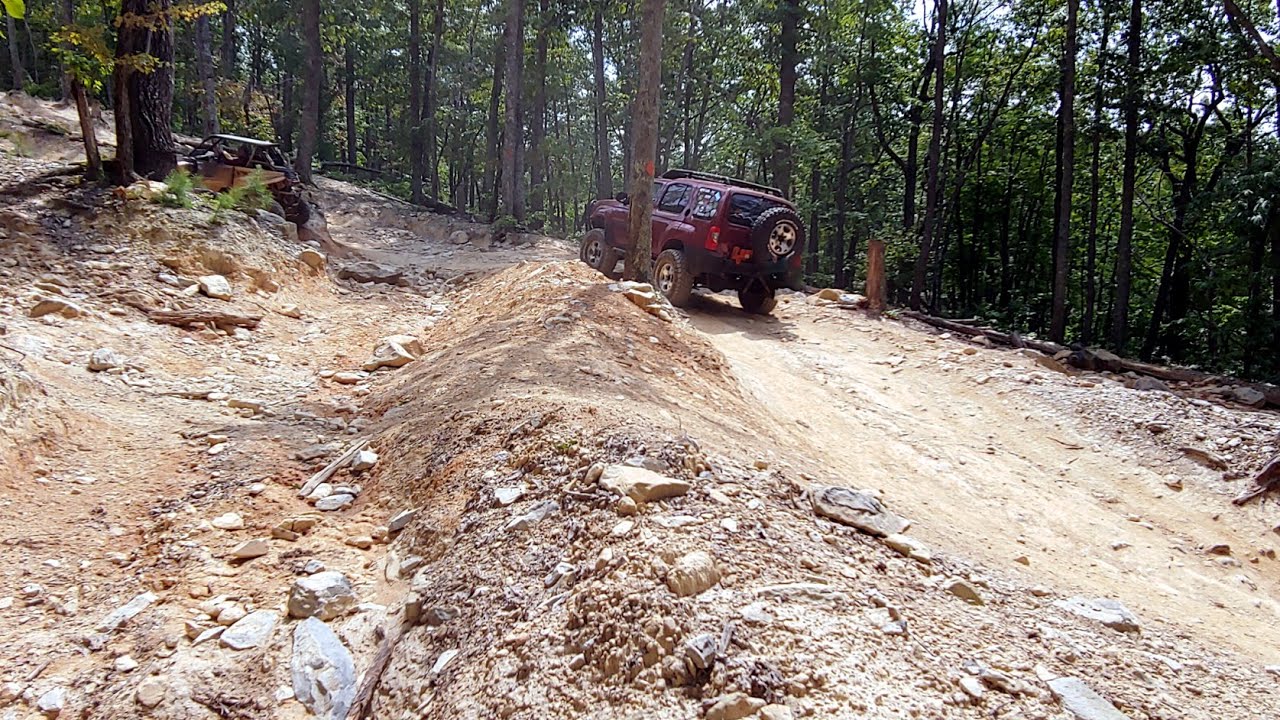 Uwharrie Trail Tour:  Slab Pile and Wolf Den - Nissan Xterra Offroading