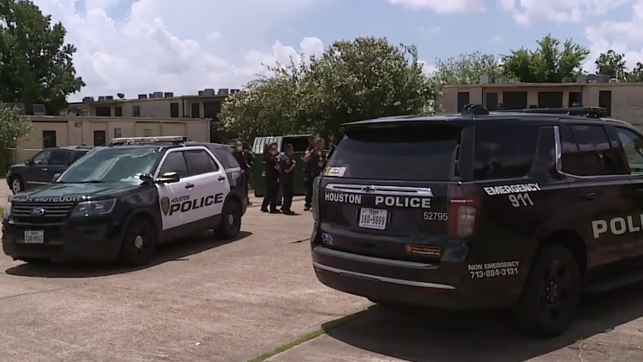 Woman charged with murder after shooting 75-year-old woman collecting aluminum cans, police say