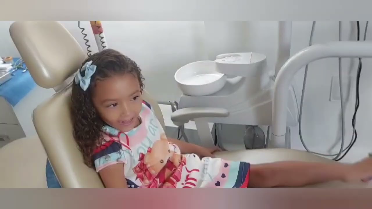 Hoje é dia de cuidar dos dentes