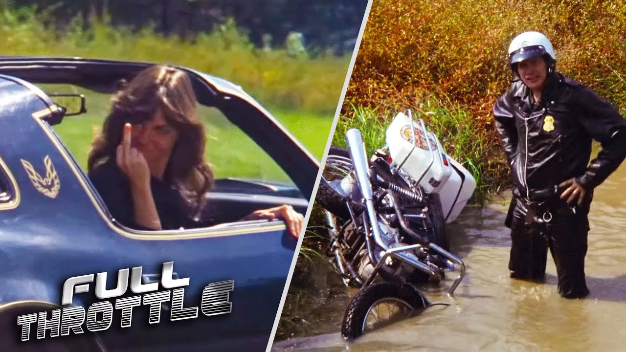 Flipping off The Cops | Smokey and The Bandit (1977) | Full Throttle