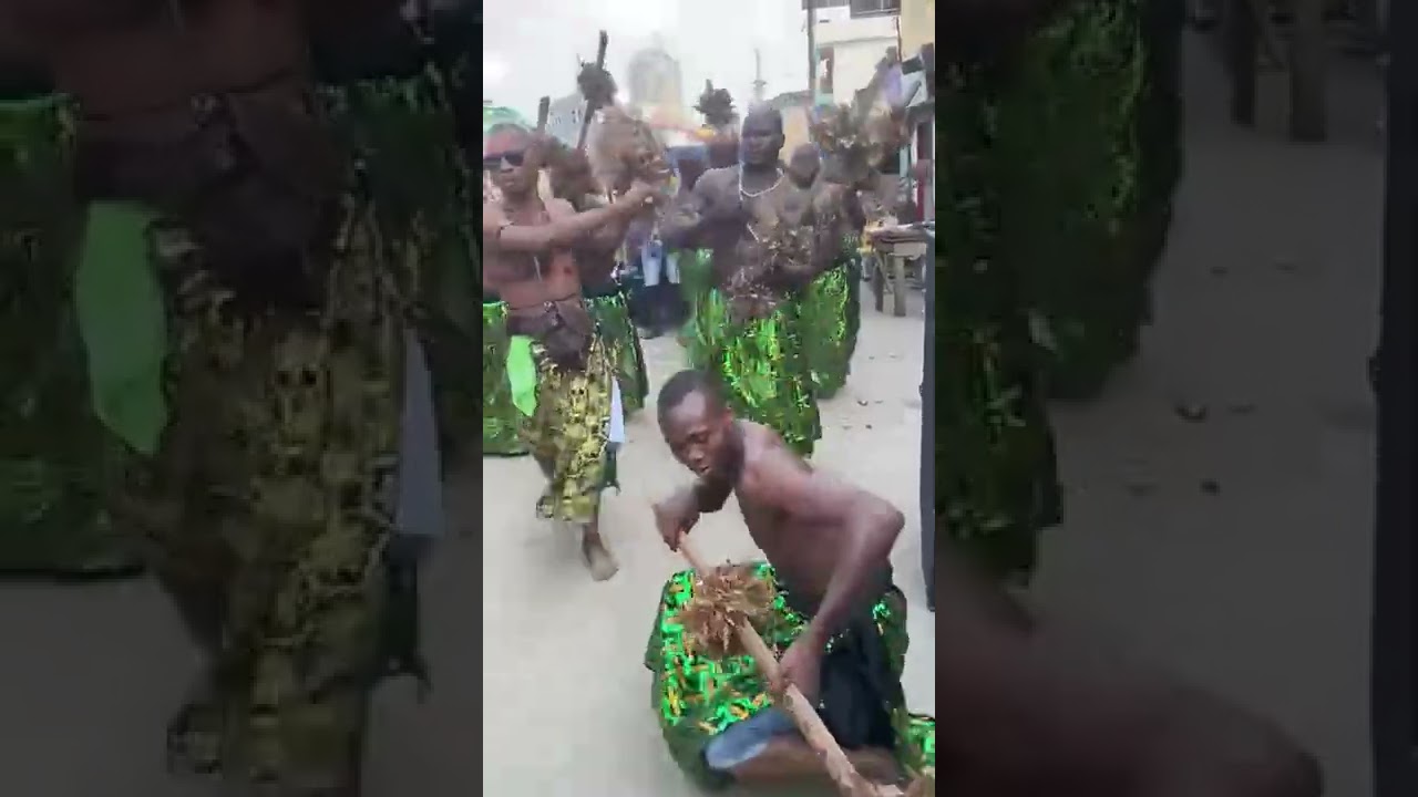 Isese day in Eko ile, amazing traditional dance by Eyo Ologede cult group.    20:08:2022