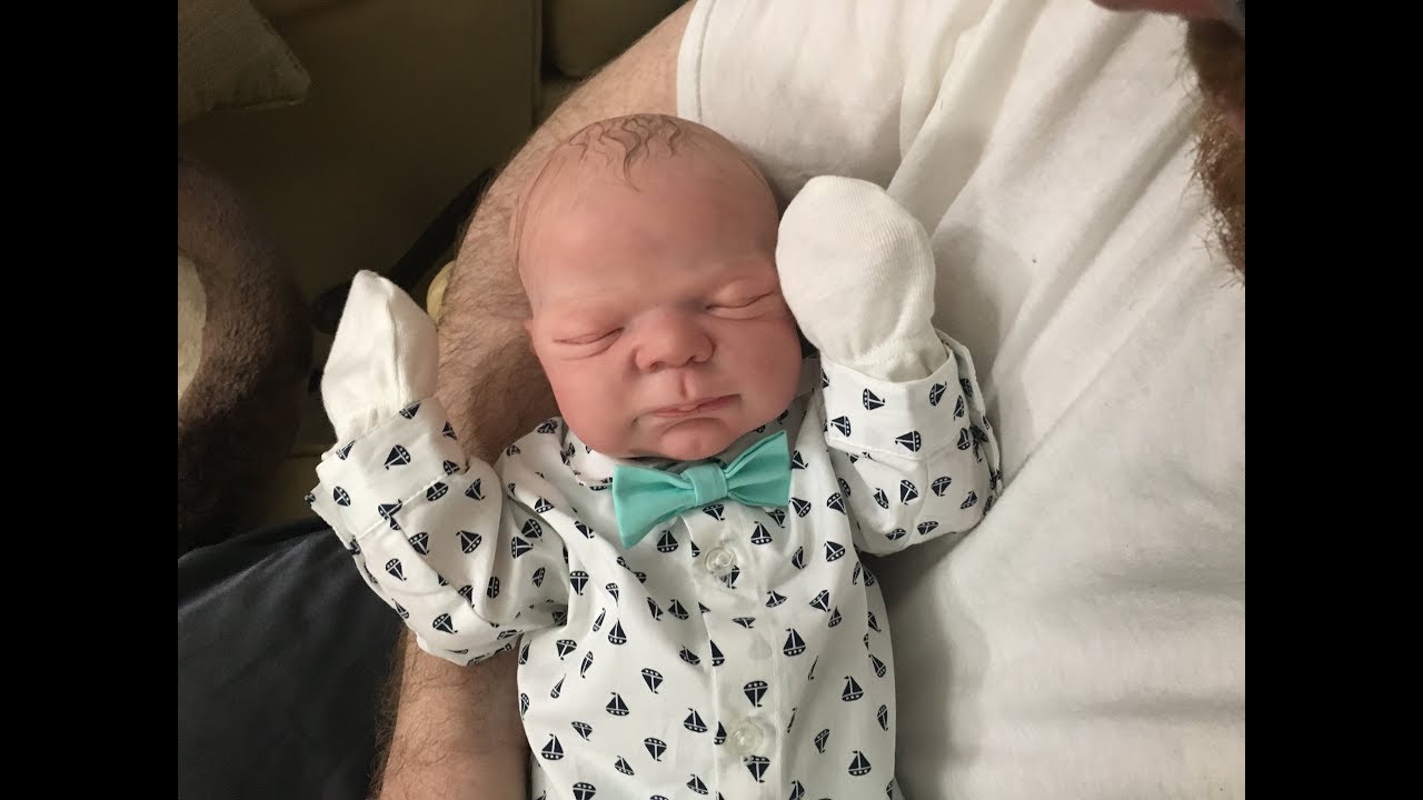 Vlog With Reborn Baby Bennett! Shopping, Changing, And More!
