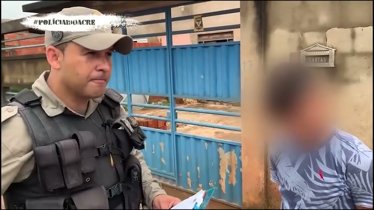 Um rouba celular para a cerveja e o outro mente, santa paci&ecirc;ncia do Sargento Ferraz