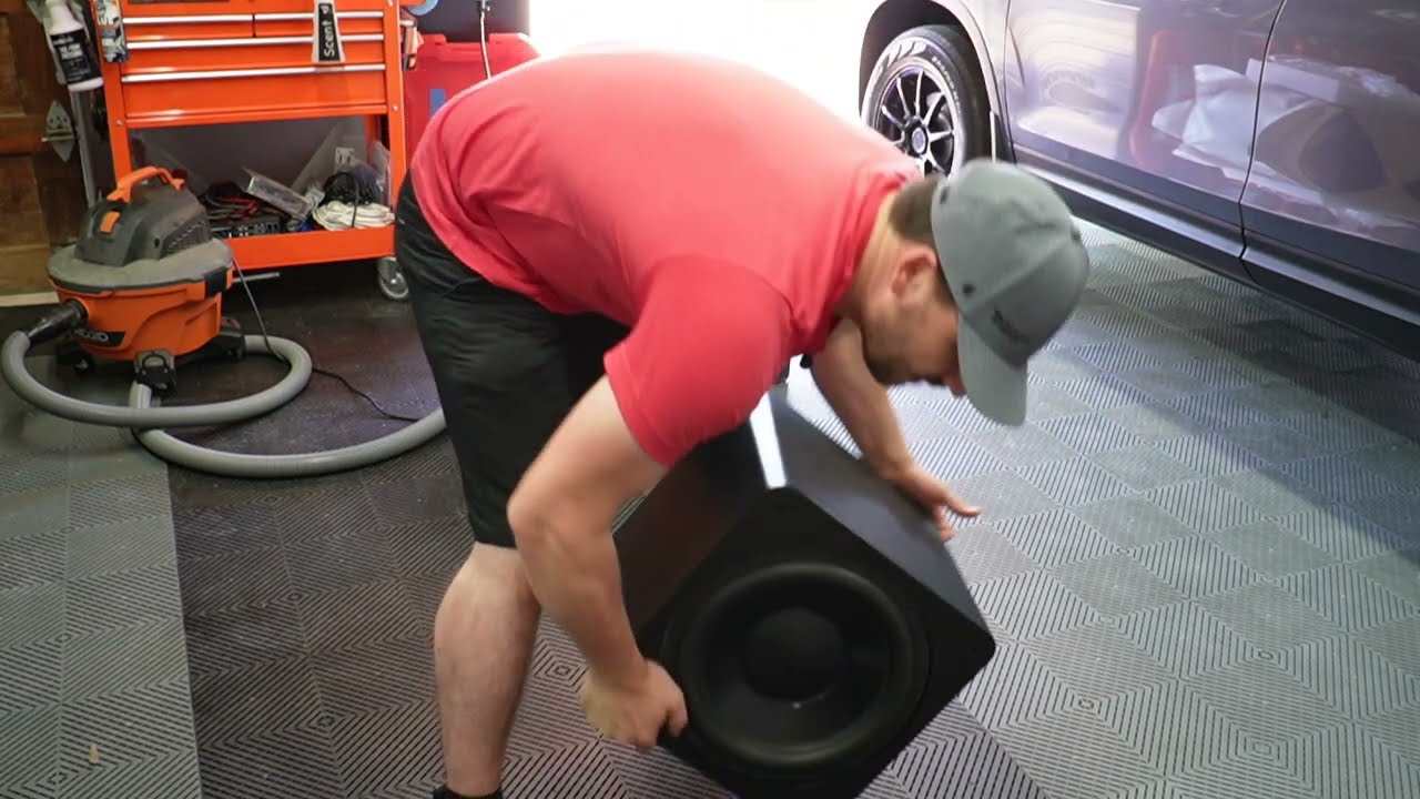 IG362 SVS SB3000 - a monster sub for your garage?