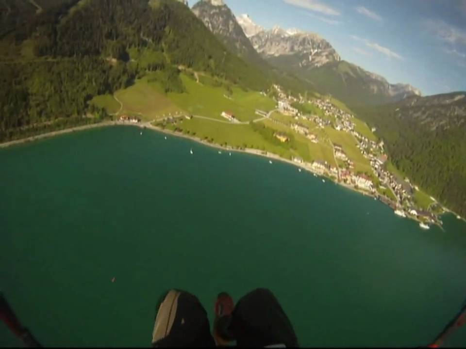 Gleitschirmfliegen-Fullstall mit Rettungsauslösung.mp4