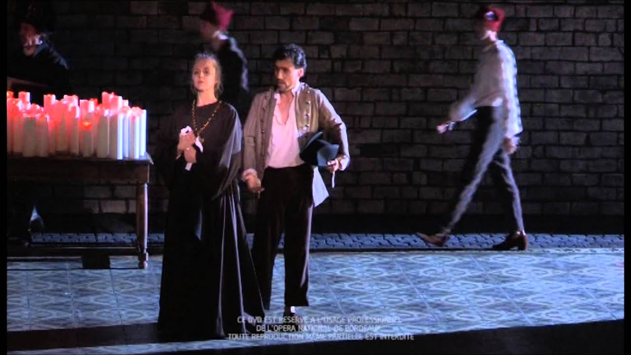 Géraldine CHAUVET is Mère Marie : 