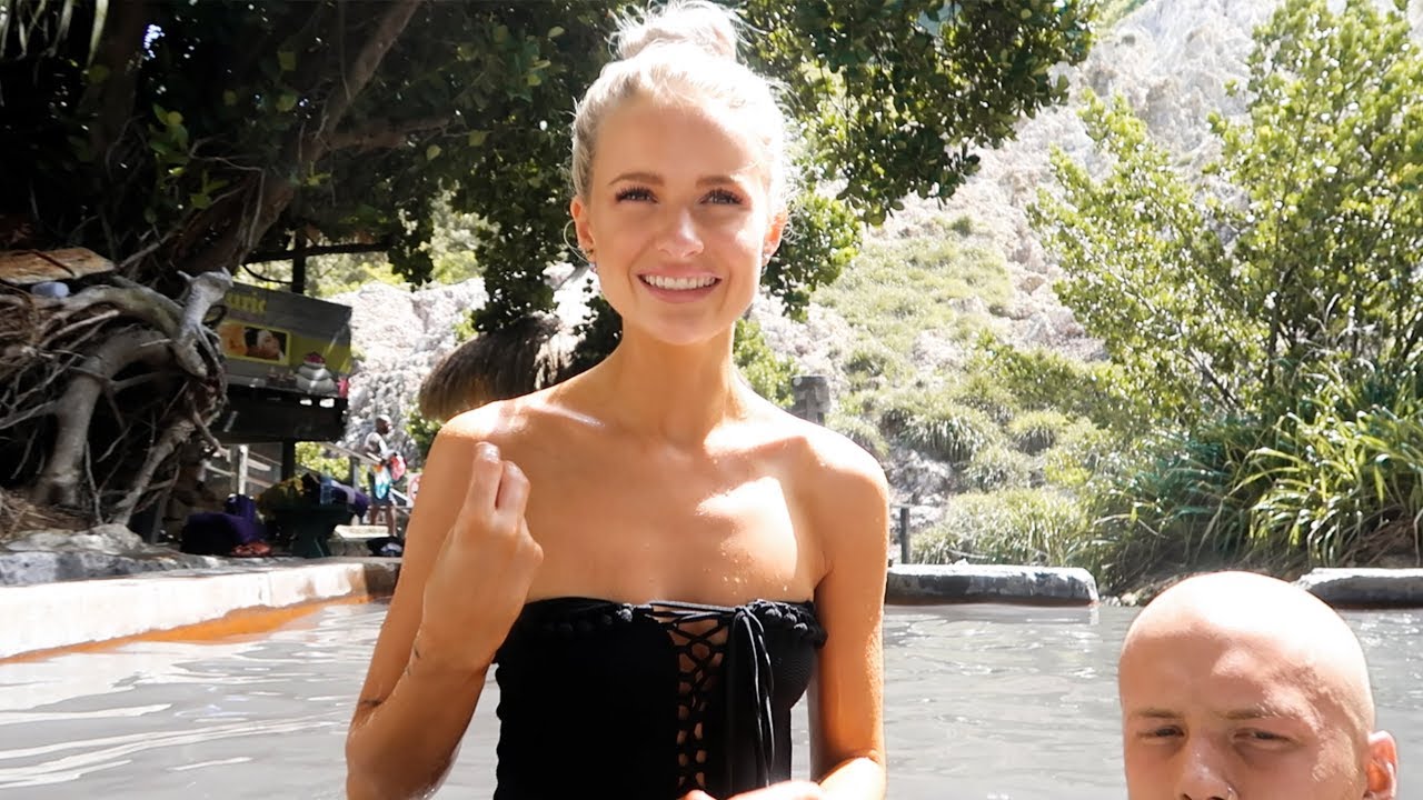 CUTE HOLIDAY DRESSES AND TOURISTS IN ST LUCIA | VLOG 96