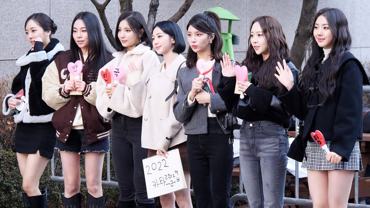 221202 앨리스 (ALICE) 뮤직뱅크 출근길 4K 직캠｜Spinel