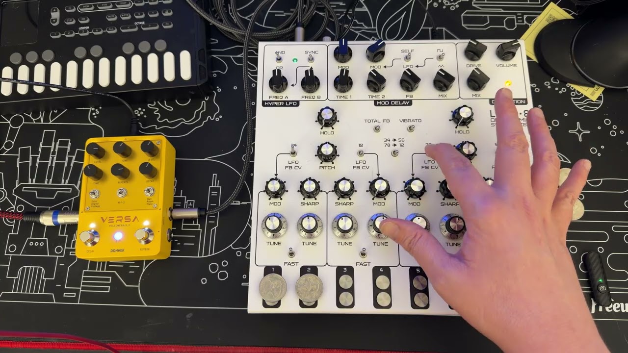 Dark Ambient Improvisational live jam with Soma Lyra-8 and Donner Versa yellow Fall 2 