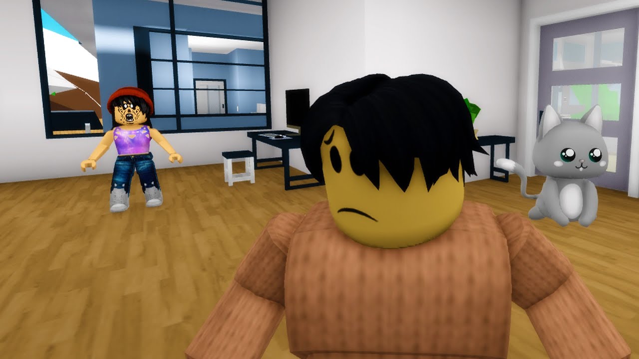 Creepy girl broke into my house in Roblox BrookHaven RP..
