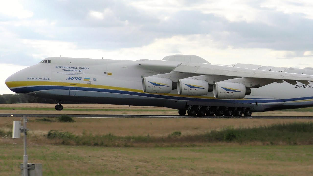 ANTONOV AN- 225 Châteauroux Déols Arrivée 02 Août Départ 03 Août 4K