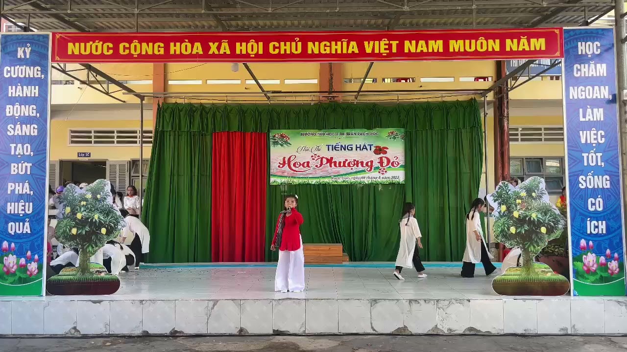 Múa Biết ơn chị Võ Thị Sáu lớp 2C TH2 thị trấn Rạch GốcTH2 thị trấn Rạch Gốc