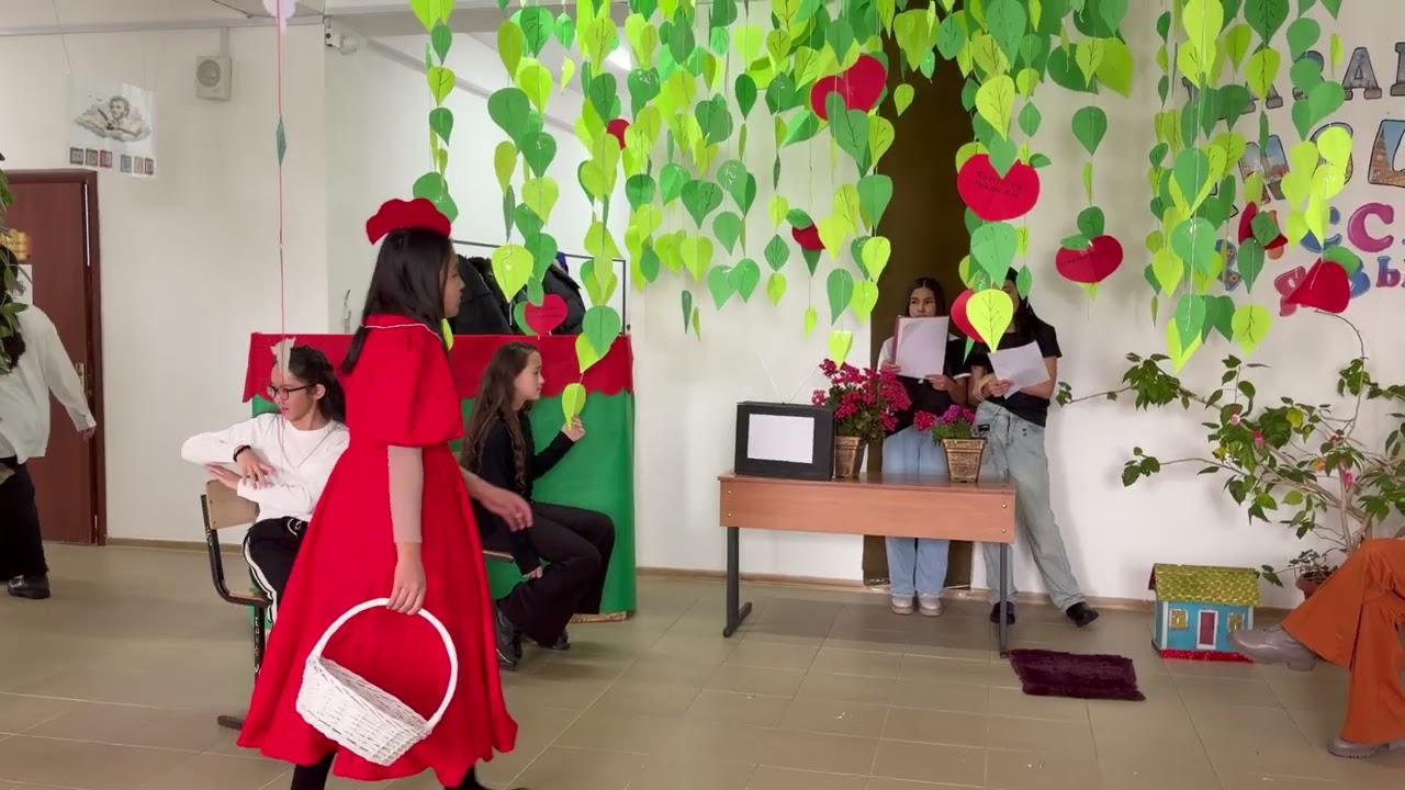 🐔Little Red Hen | Kids Theatre Performance 🎭