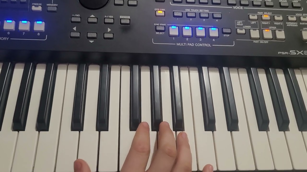 Tutorial la orgă. Munte munte brad frumos. Partea 2 mâna stângă