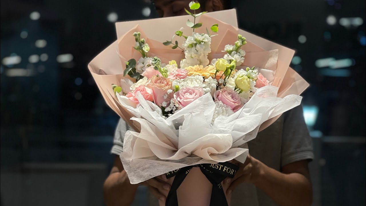 Cone Shape Flower Bouquet | Flower Bouquet Ideas