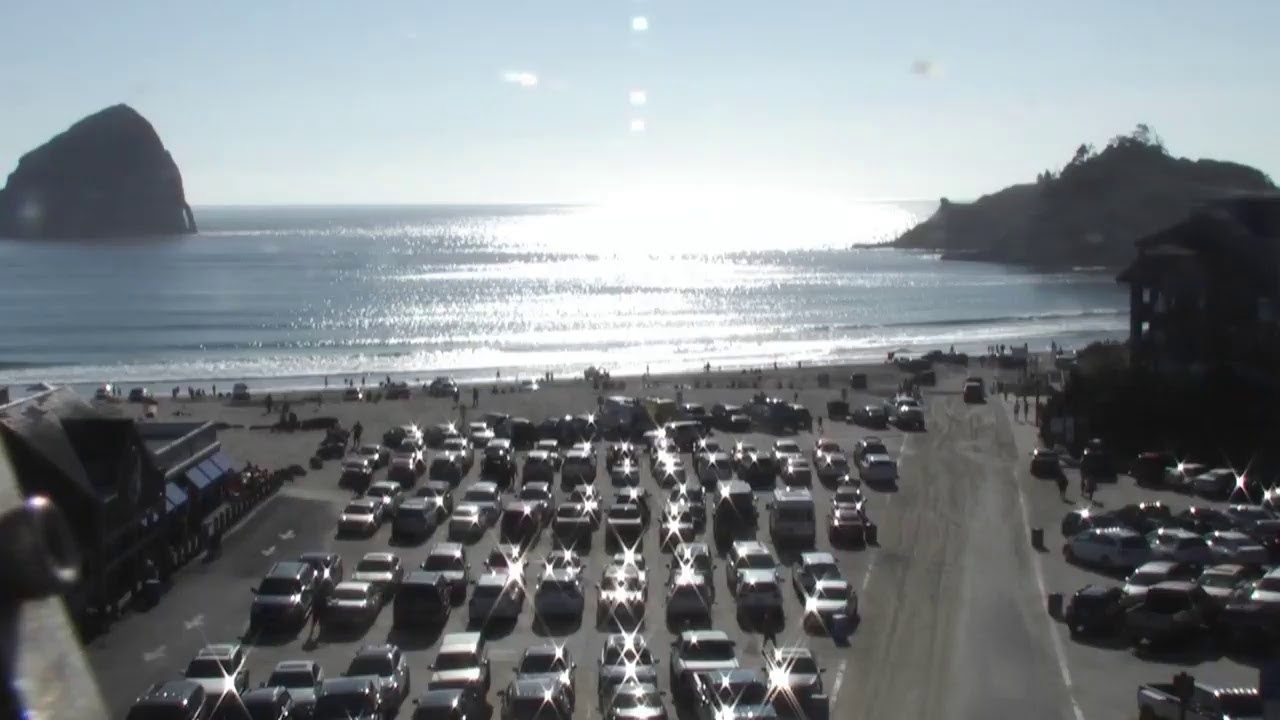 Live cam: Cannon Beach and Pacific City, Oregon
