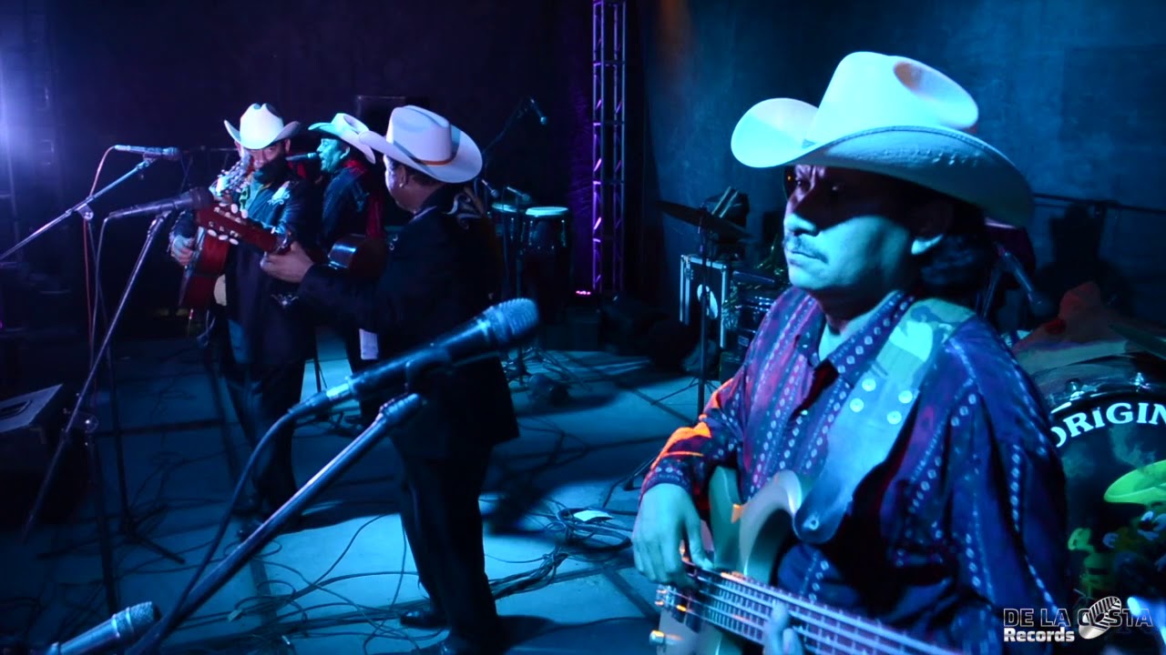 Dueto Bertin Y Lalo - El Corrido Del Dulce