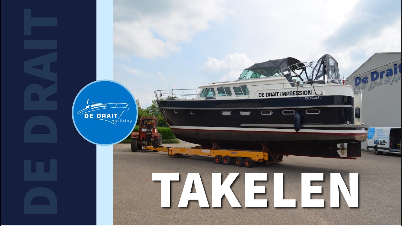 Boot in het water takelen Jachthaven De Drait