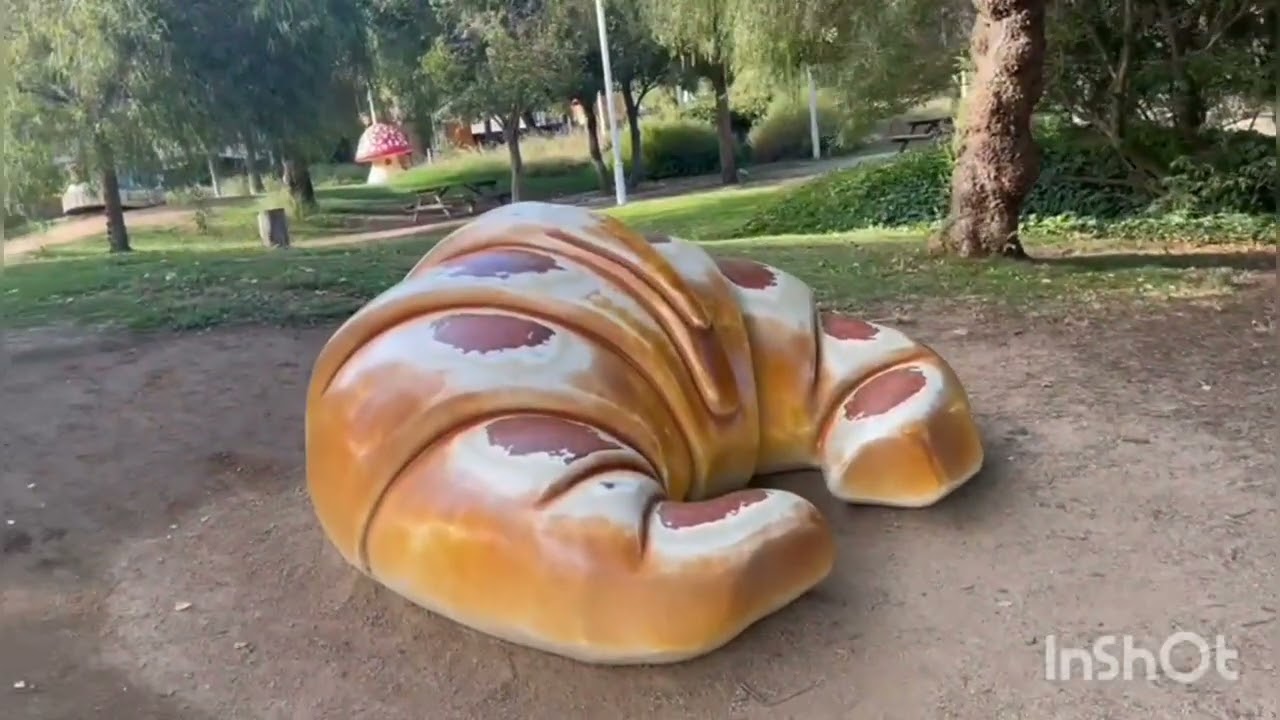vuelta en park de niños en malgrat del Mar (Barcelona)