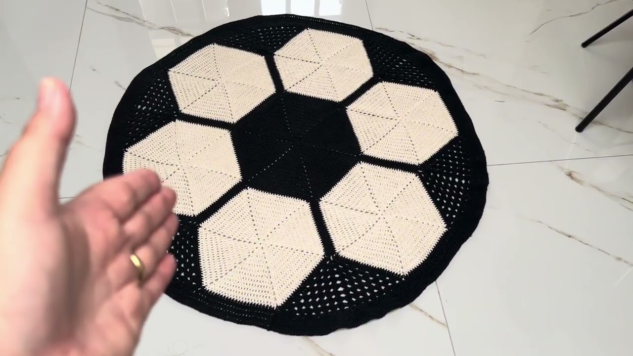 ENCOMENDA / TAPETE BOLA DE FUTEBOL EM CROCHÊ 🧶 