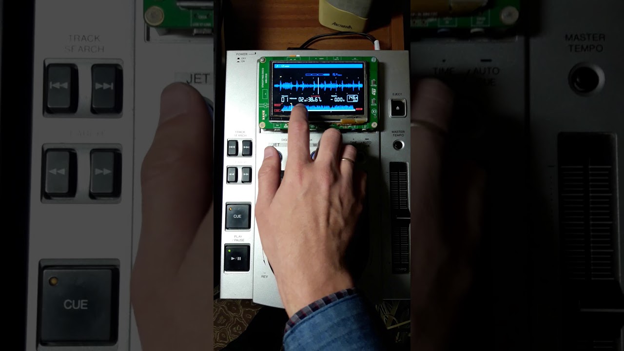 Pioneer CDJ-100S NEW LIFE. Part 2: Display and SD card playback