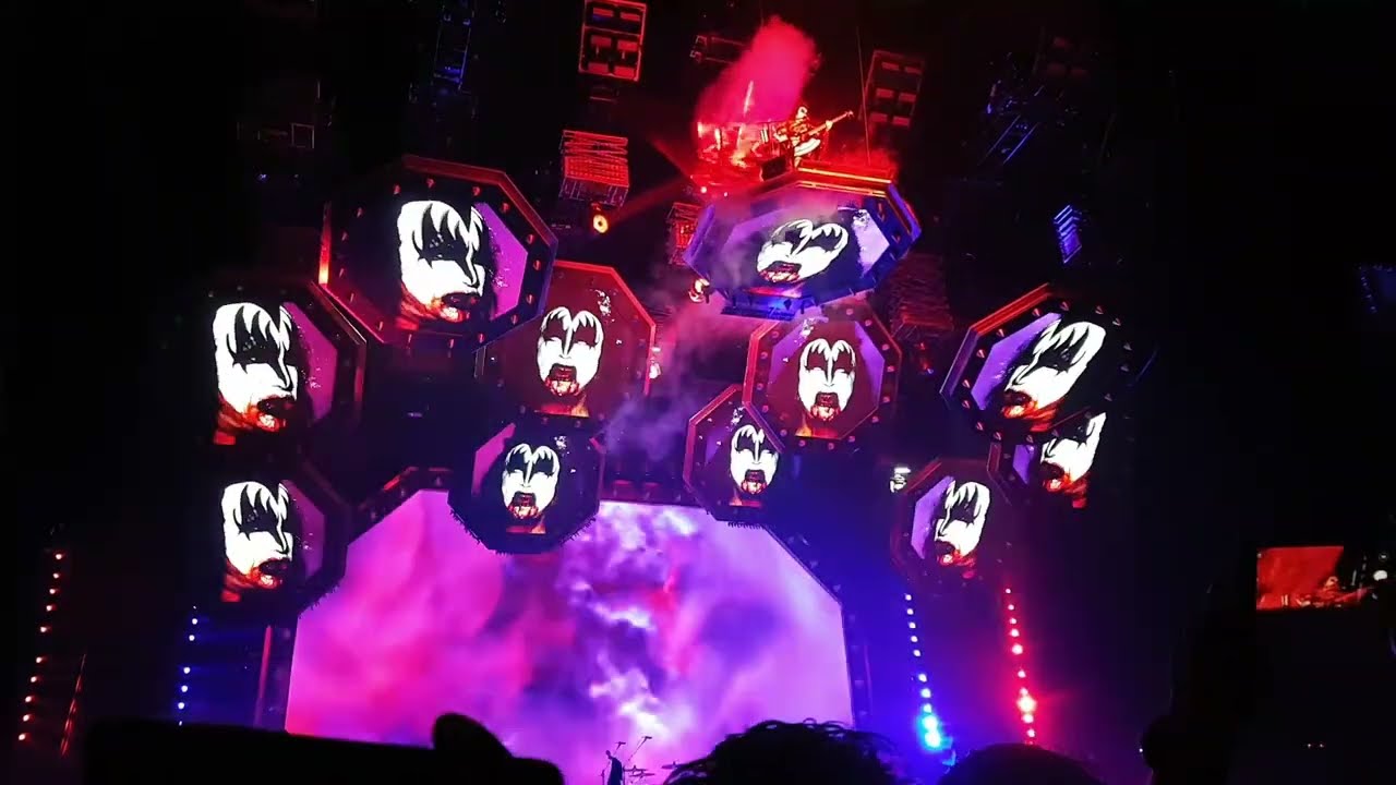 190625 Kiss - God of thunder