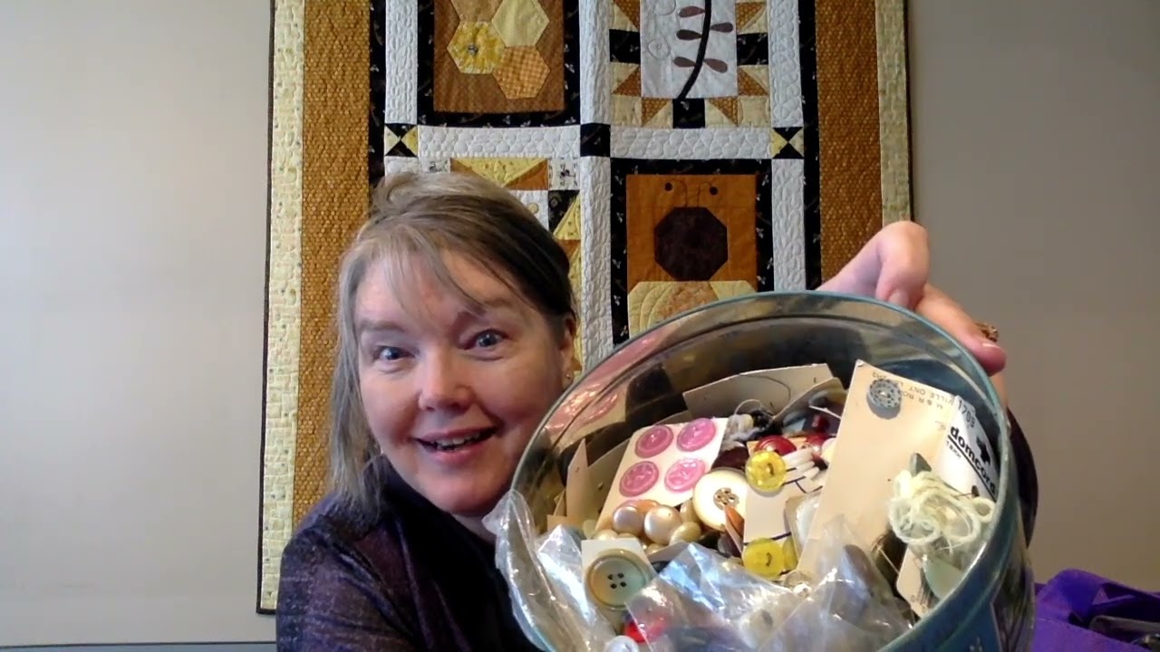 Flosstube Extra: Unbagging treasures from an estate sale adventure!
