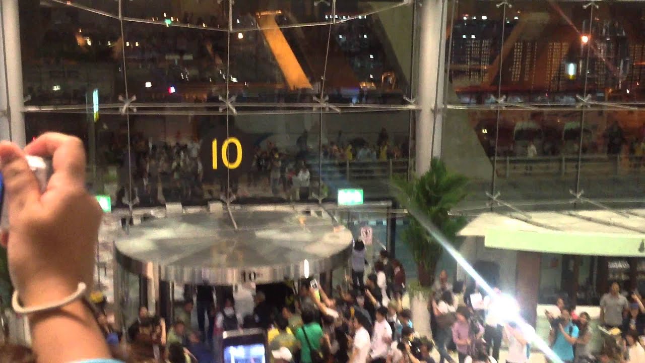 120521 - [FANCAM] Running Man at Suvarnabhumi Airport, Thailand