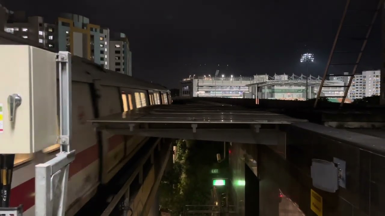 SMRT Trains EWL Siemens C651 [201/202] departing Pioneer (Westbound)
