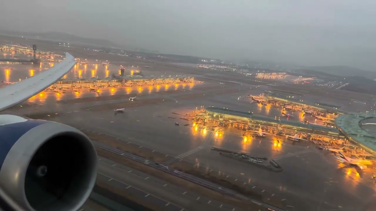 United 787-9 Takeoff from Seoul (ICN)