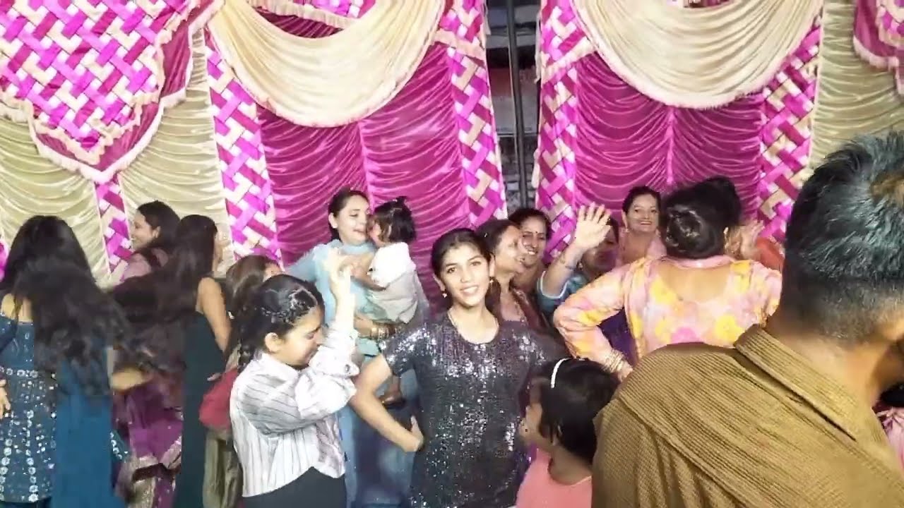 DJ floor Dance 💃🏻🕺🏻#dance #djremix #officialatulsharrma @officialatulsharrma
